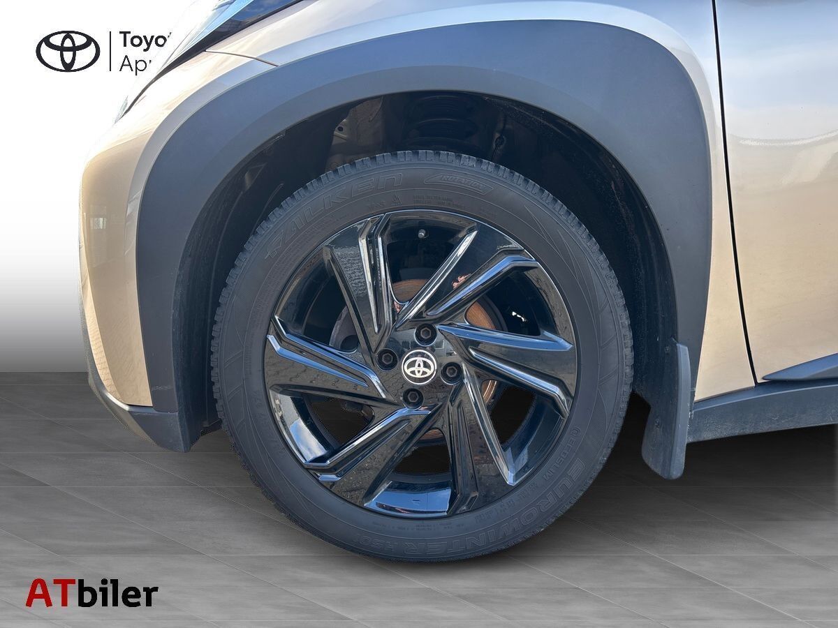 Beige Toyota Aygo X fra 2022