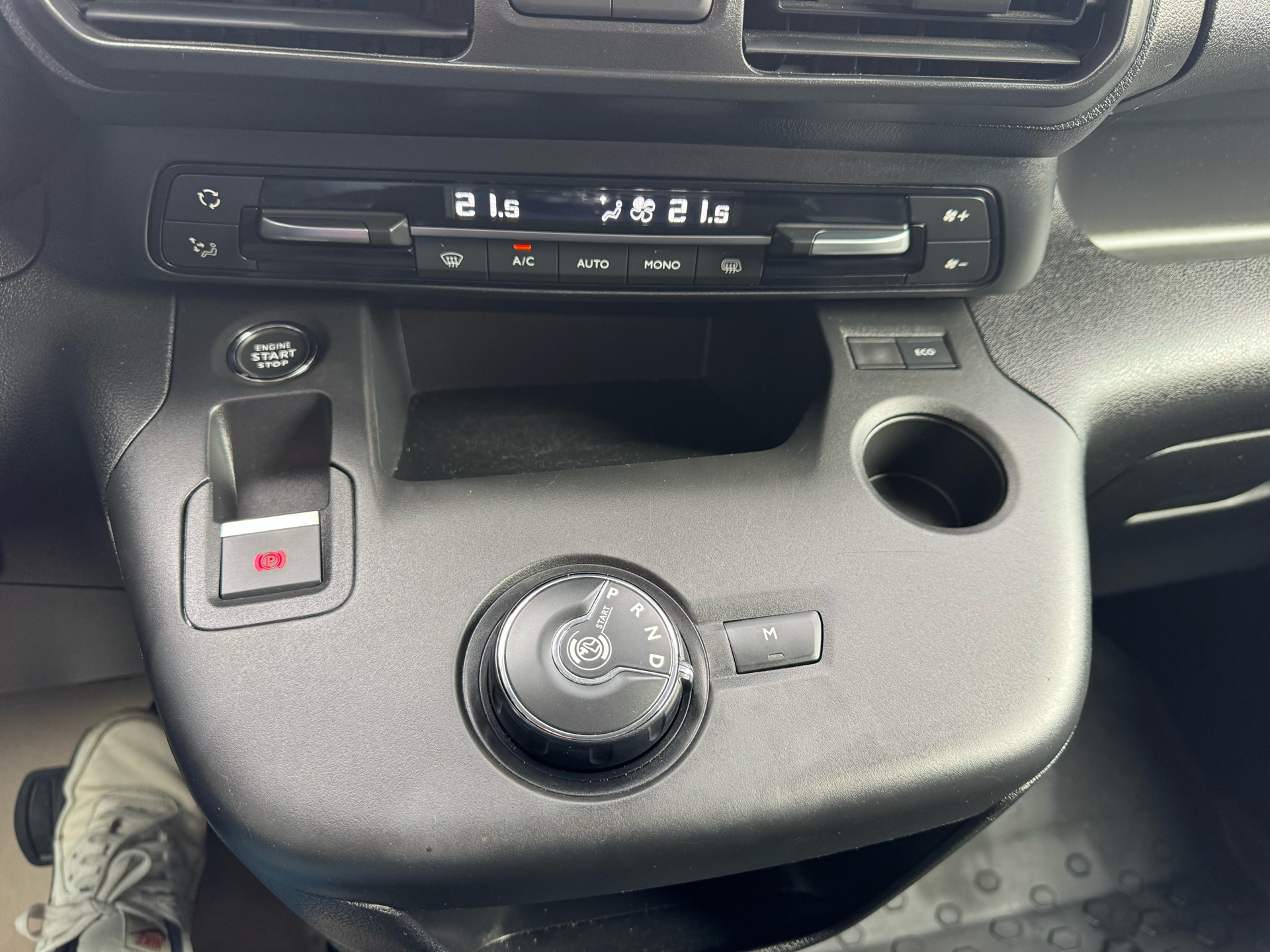 Sort Citroën Berlingo fra 2022