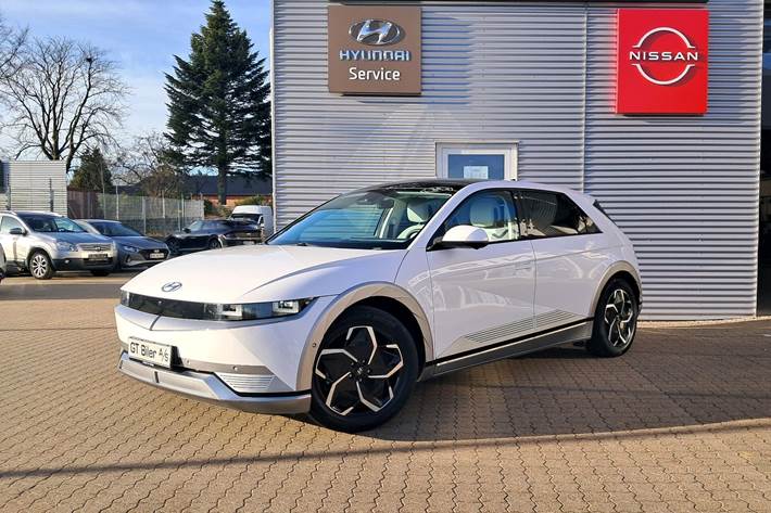 Hvid Hyundai Ioniq 5 fra 2022 set udefra