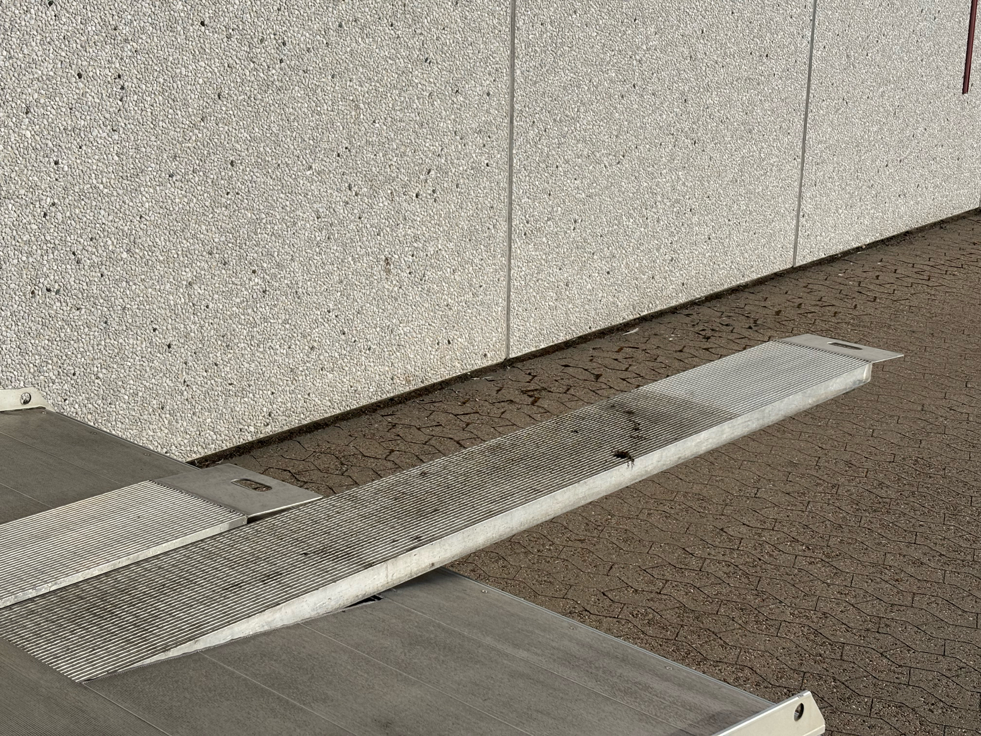 Hvid Ford Transit fra 2019