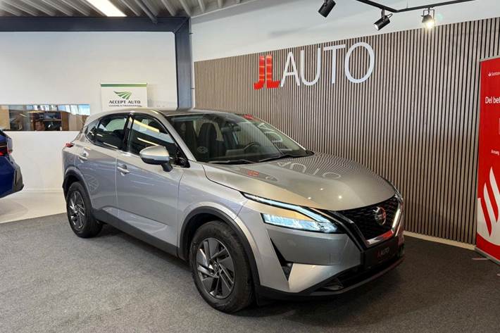 Grå Nissan Qashqai fra 2021
