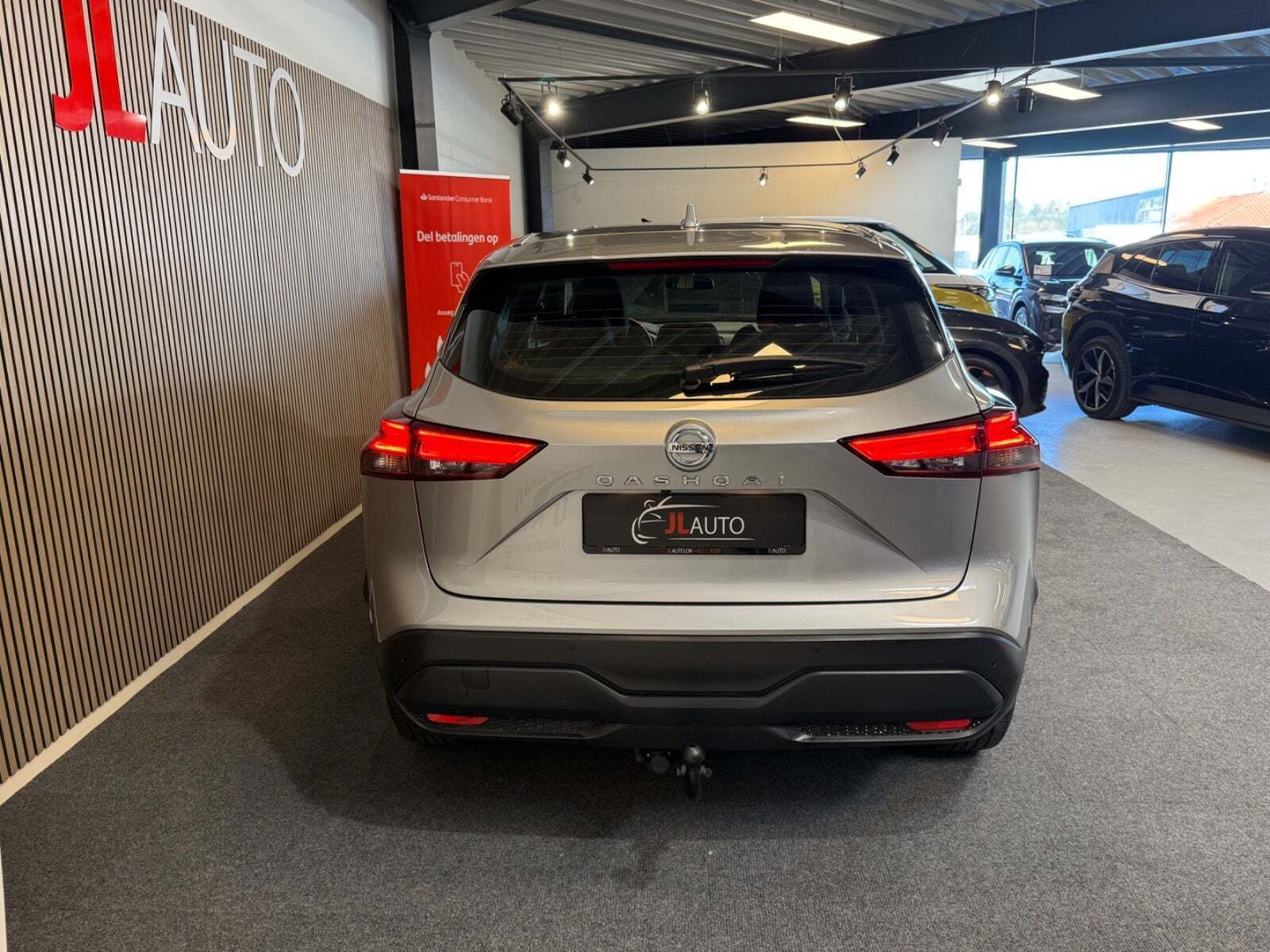 Grå Nissan Qashqai fra 2021