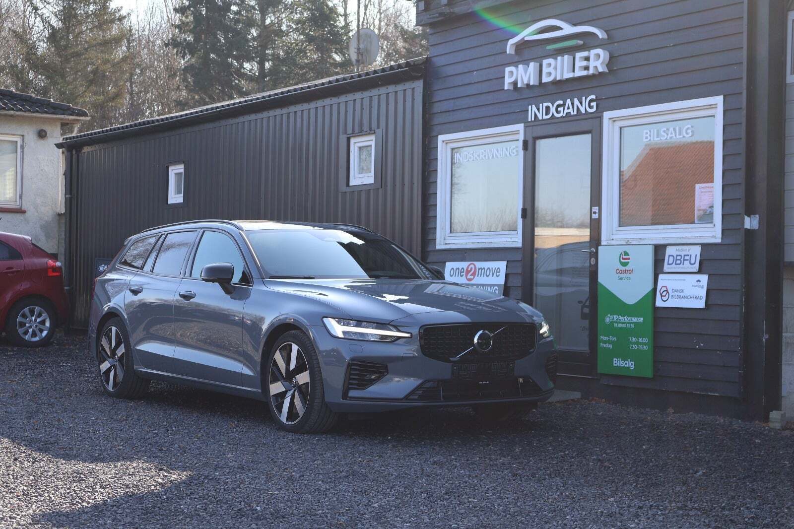Volvo V60 2,0 T8 ReCharge Ultimate Dark aut. AWD