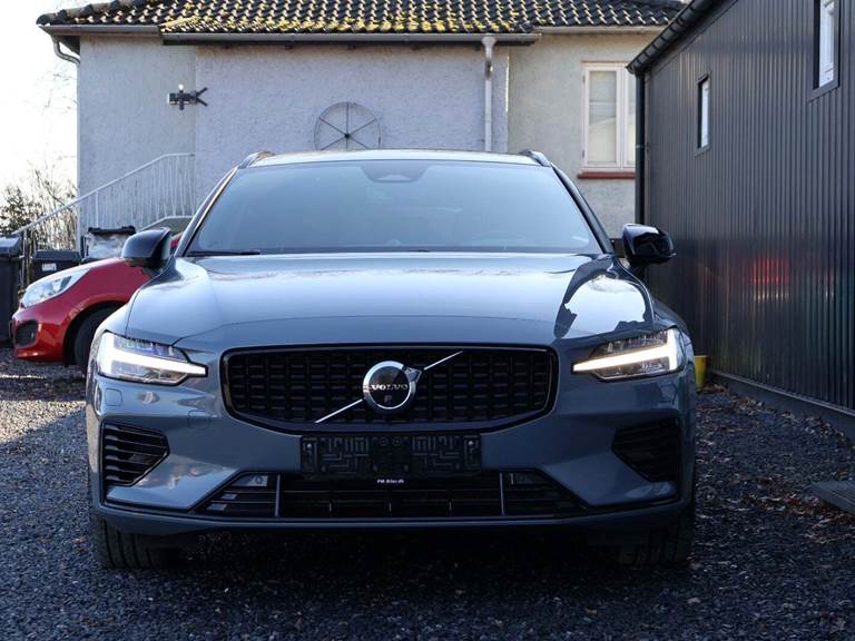 Volvo V60 2,0 T8 ReCharge Ultimate Dark aut. AWD