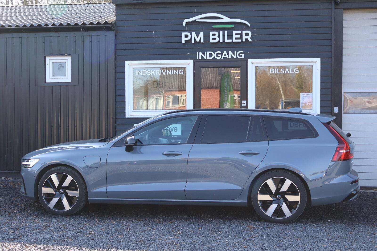 Volvo V60 2,0 T8 ReCharge Ultimate Dark aut. AWD