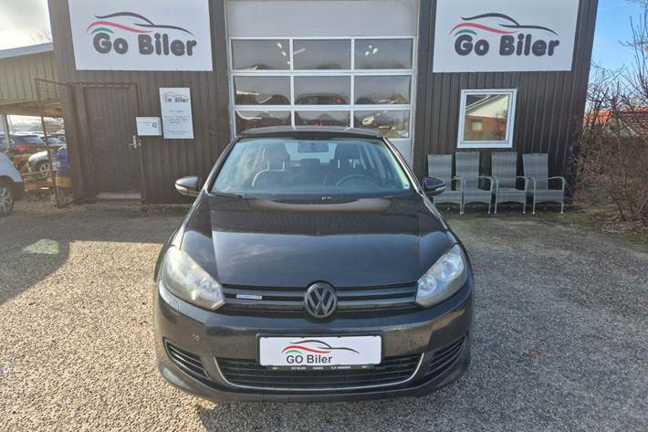 Grøn VW Golf VI fra 2011