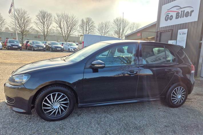 Grøn VW Golf VI fra 2011