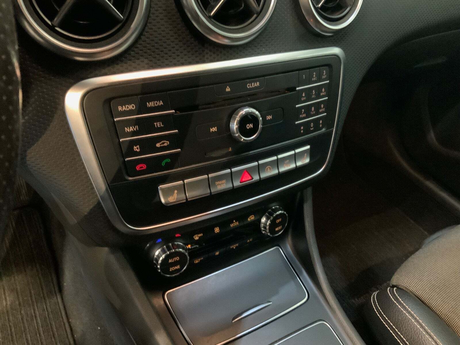 Sort Mercedes A200 d fra 2018