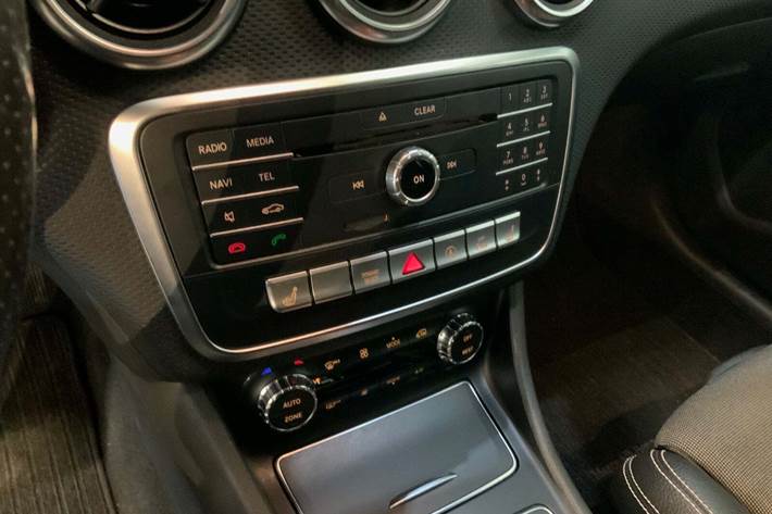 Sort Mercedes A200 d fra 2018