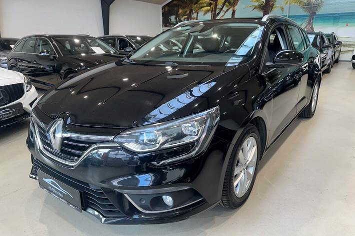 Sort Renault Megane IV fra 2018 set udefra