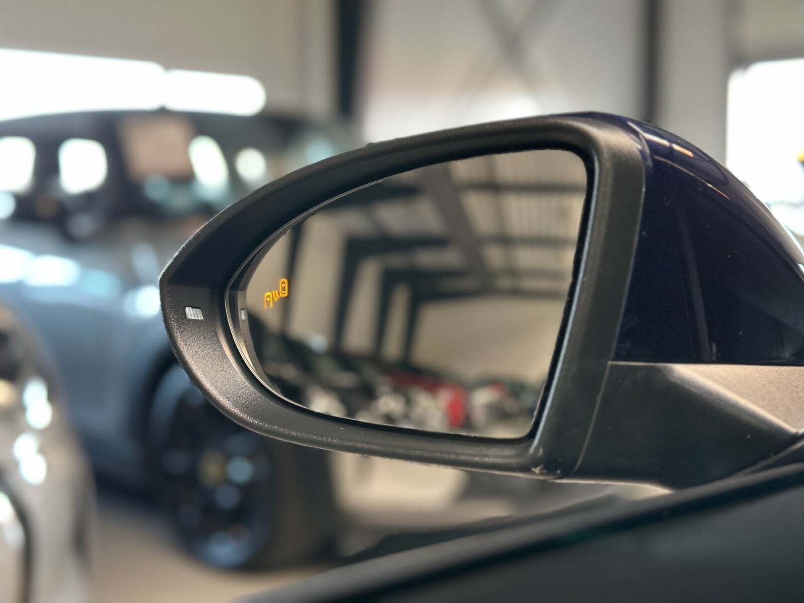 Blå VW e-Golf VII fra 2020