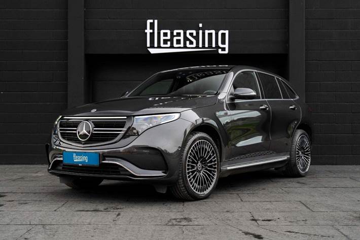 Grå Mercedes EQC400 fra 2020 set udefra
