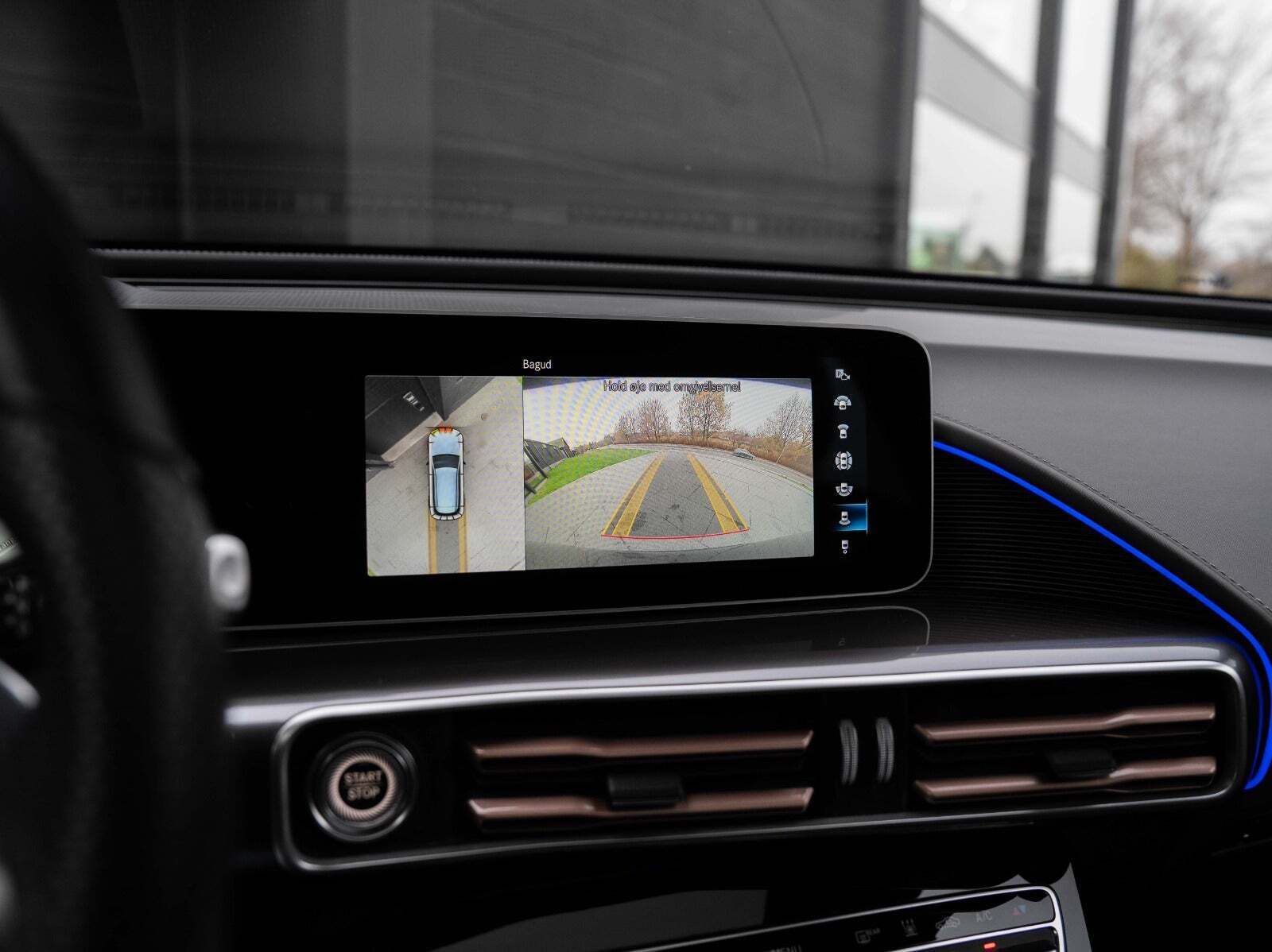 Grå Mercedes EQC400 fra 2020