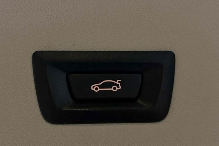 Grå BMW X3 fra 2020