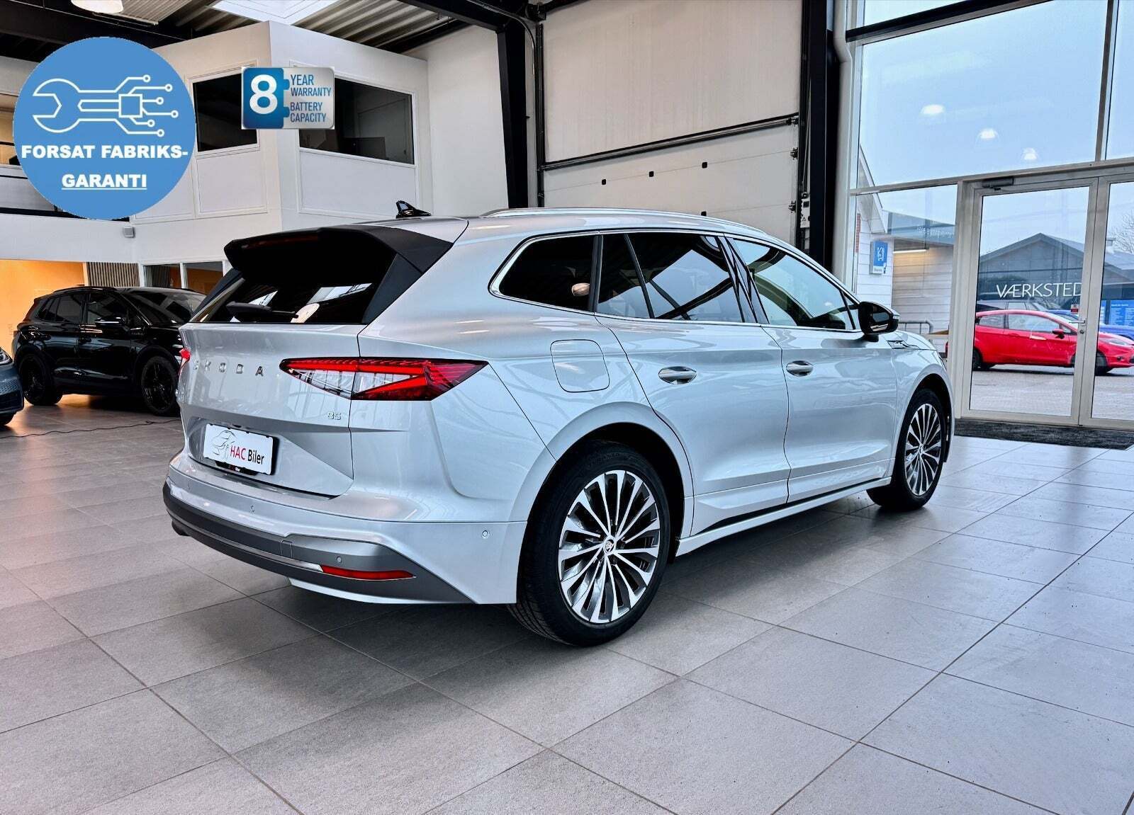 Sølv Skoda Enyaq fra 2025