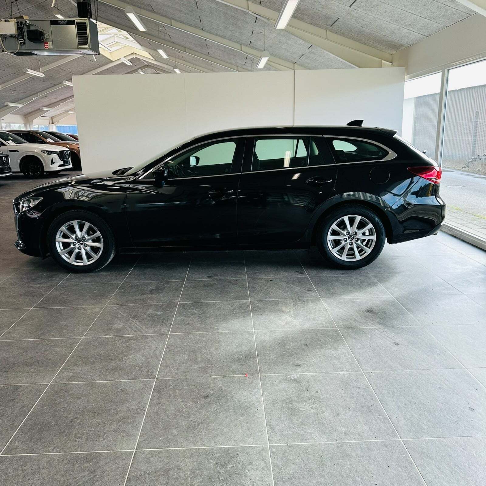 Mazda 6 2,0 SkyActiv-G 145 Core Business stc.