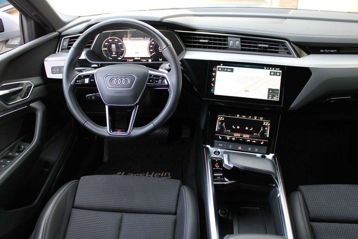 Audi e-tron 55 S-line quattro