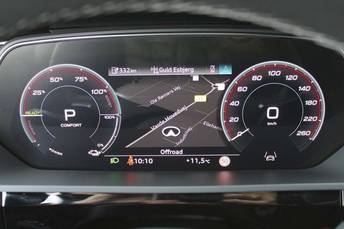 Sølv Audi e-tron fra 2022