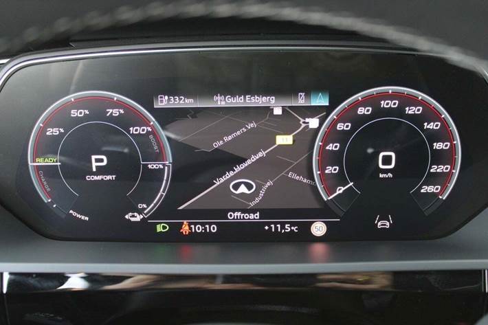 Sølv Audi e-tron fra 2022