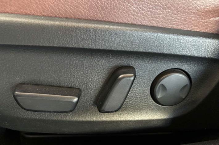 Sort Mazda MX-30 fra 2020