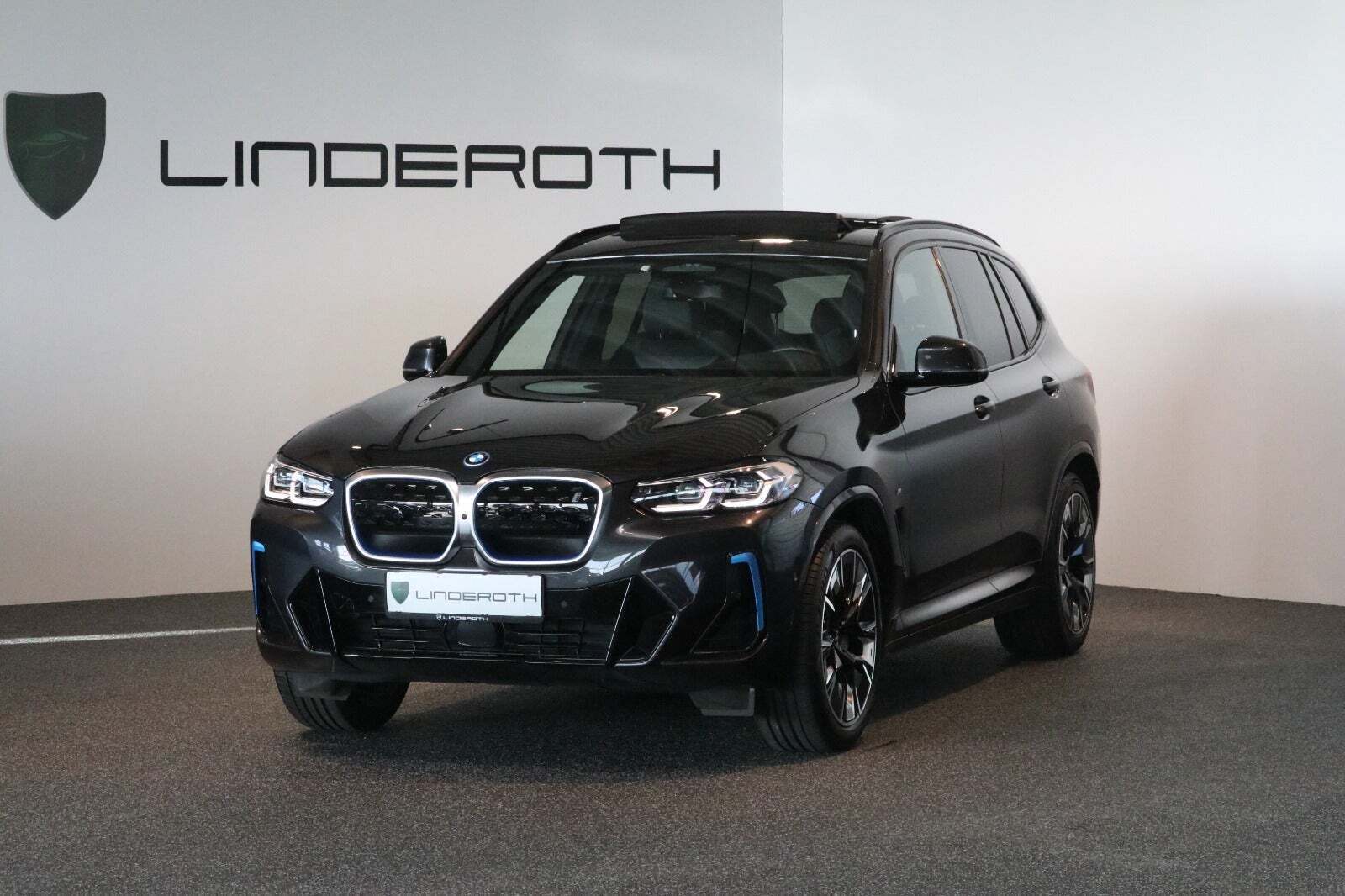 BMW iX3 Charged Plus M-Sport