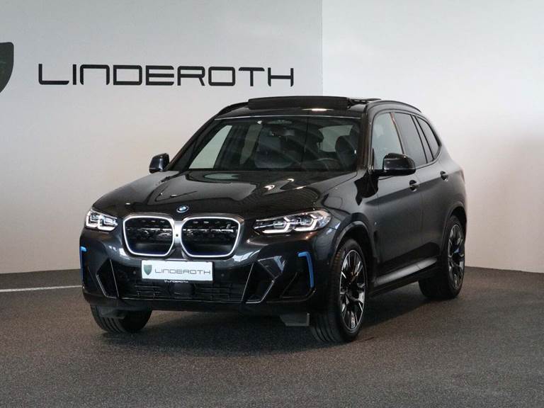 BMW iX3 Charged Plus M-Sport