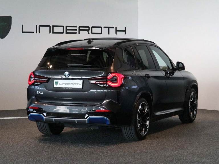 BMW iX3 Charged Plus M-Sport