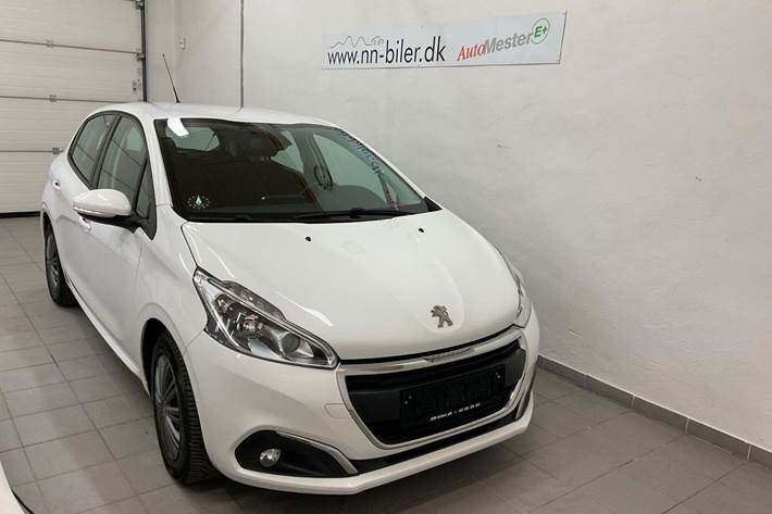 Hvid Peugeot 208 fra 2017