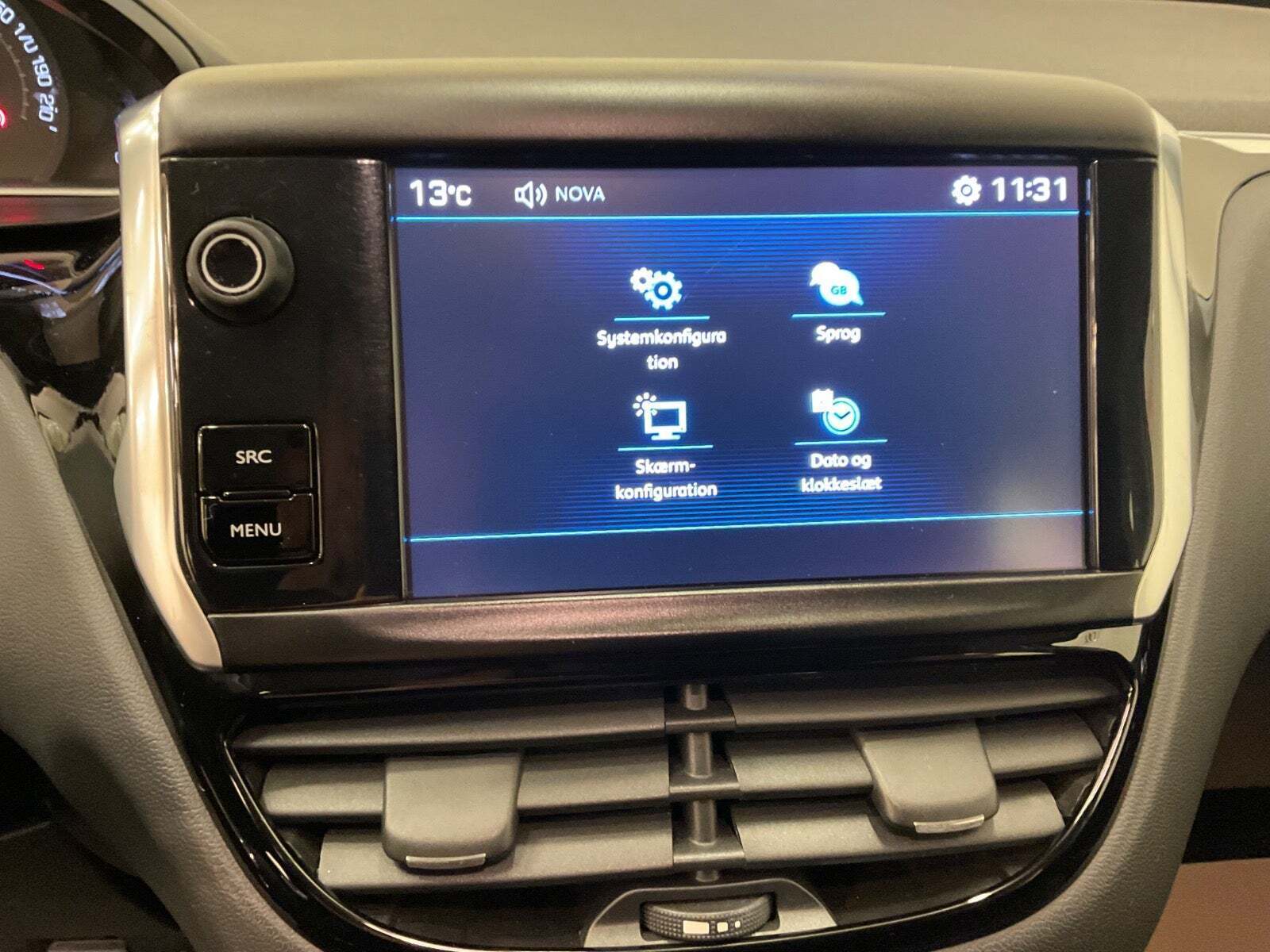 Hvid Peugeot 208 fra 2017