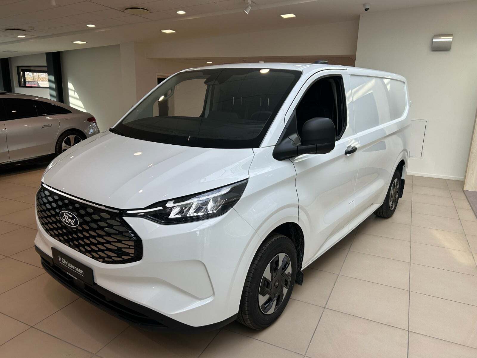 Ford E-Transit Custom 320S 64 Trend