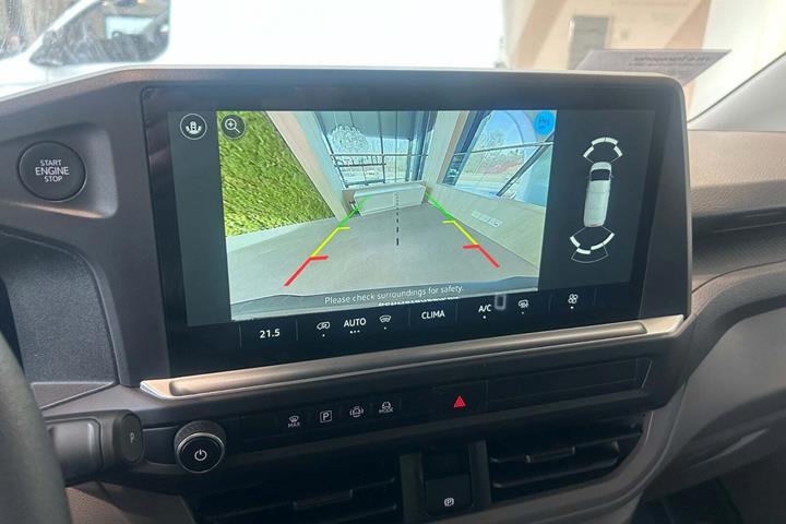 Hvid VW e-Transporter fra 2025