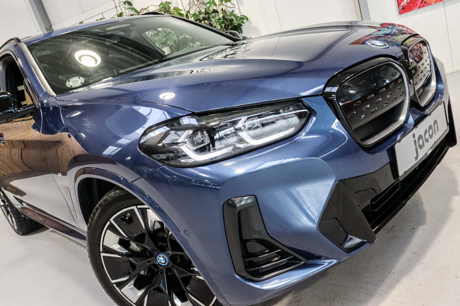 BMW iX3 Charged Plus M-Sport