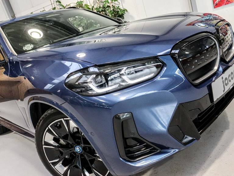 BMW iX3 Charged Plus M-Sport