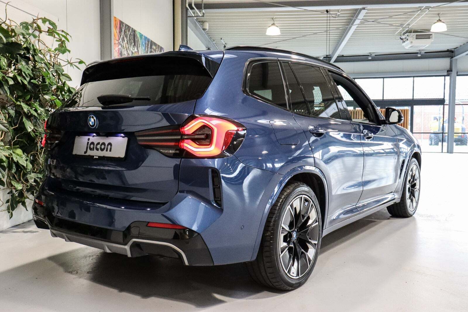 BMW iX3 Charged Plus M-Sport