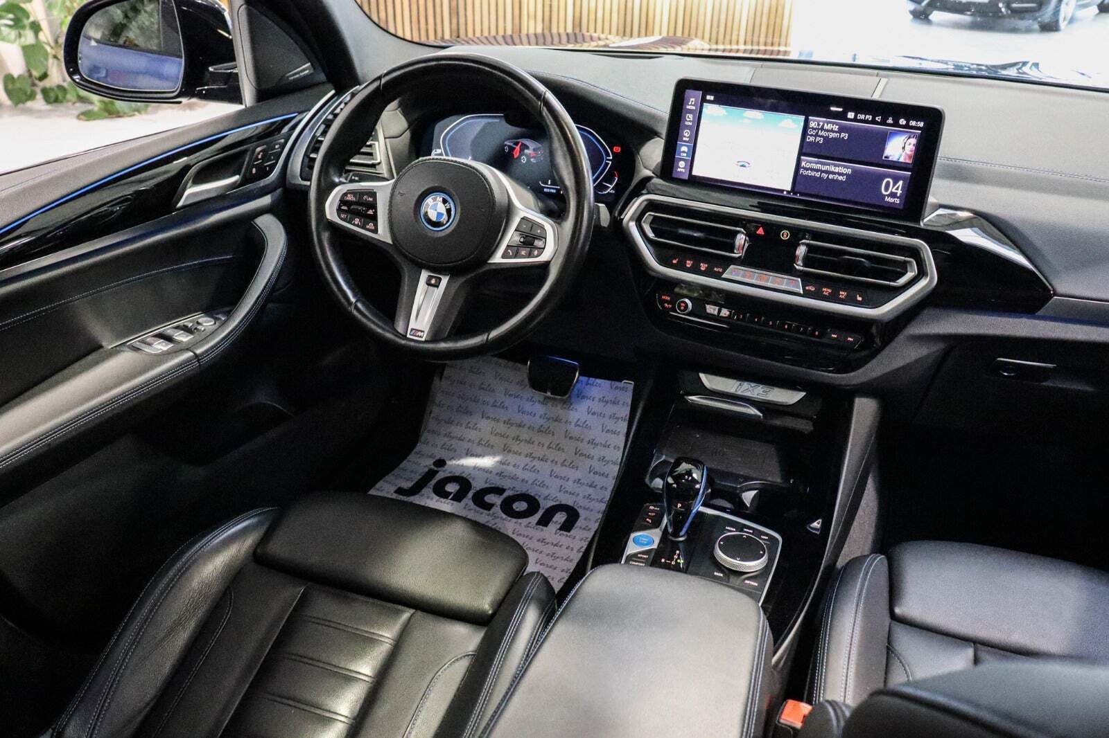 Blå BMW iX3 fra 2022