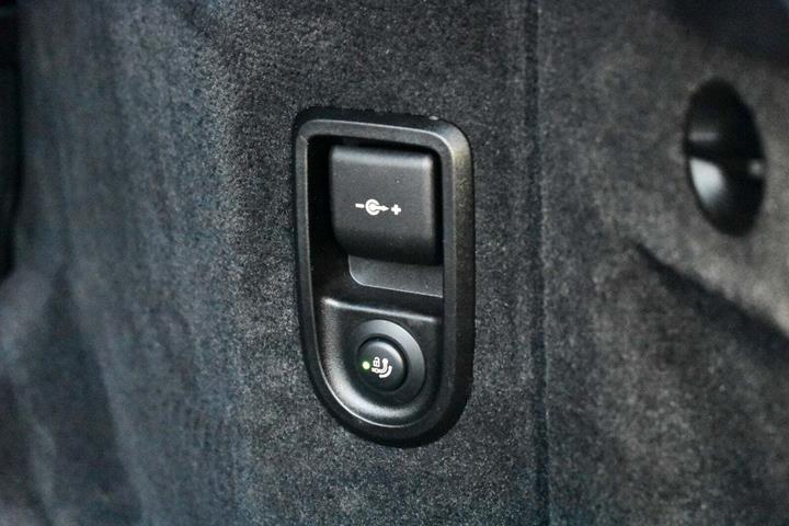Sort BMW 530e fra 2022