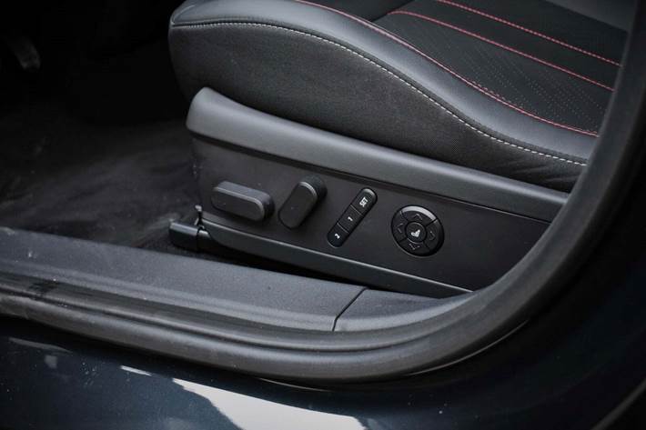 Grå Mini Aceman SE fra 2025