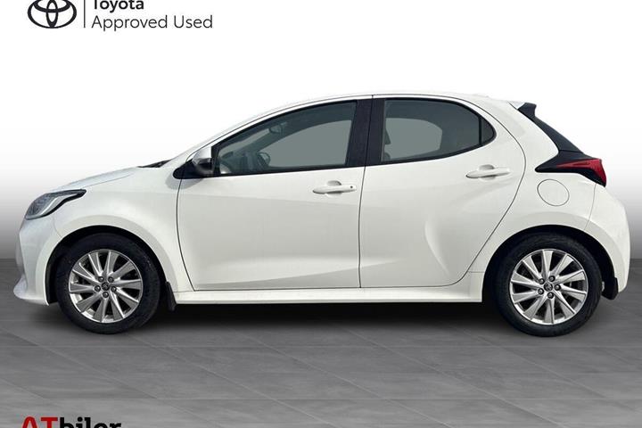 Hvid Toyota Yaris fra 2022