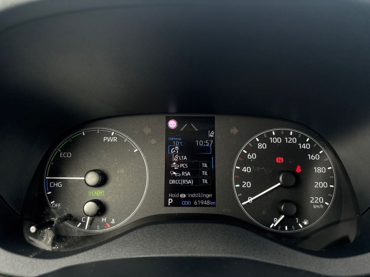 Hvid Toyota Yaris fra 2022