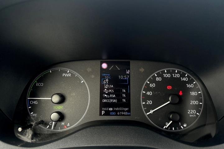 Hvid Toyota Yaris fra 2022