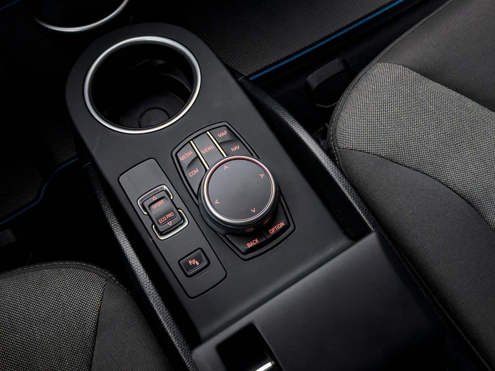 Hvid BMW i3s fra 2022