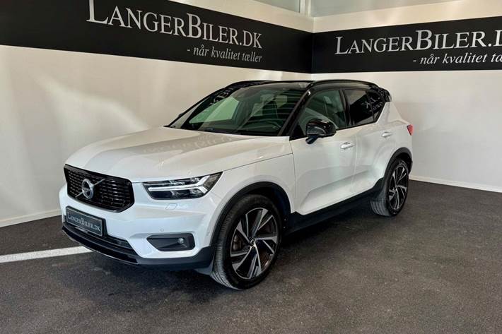 Hvid Volvo XC40 fra 2018 set udefra