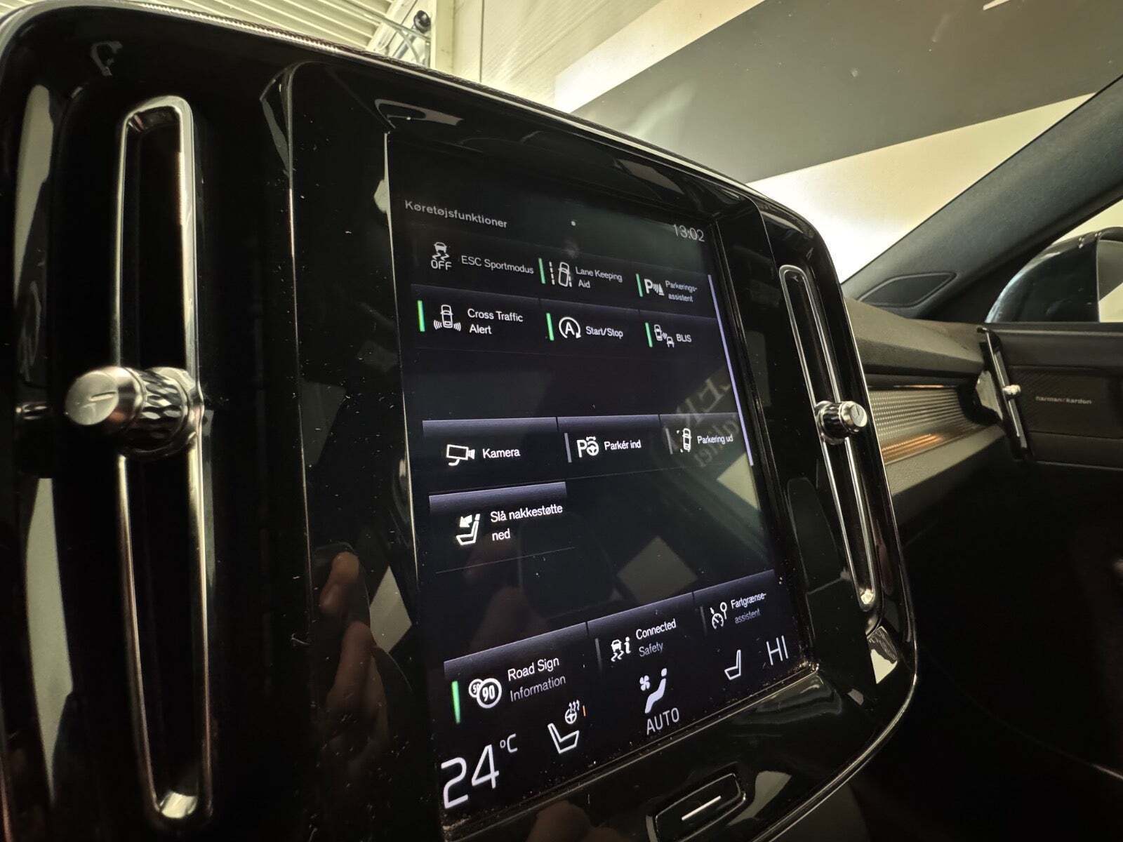 Hvid Volvo XC40 fra 2018