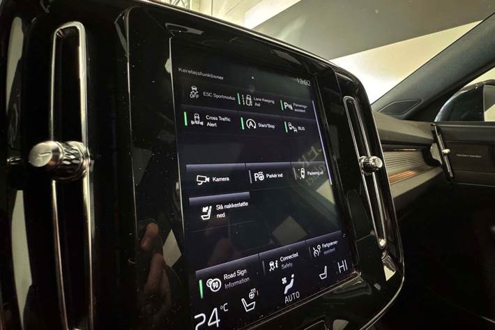 Hvid Volvo XC40 fra 2018