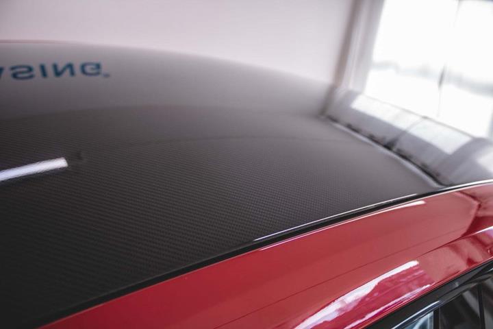 Rød Audi RS e-tron GT fra 2021 set udefra