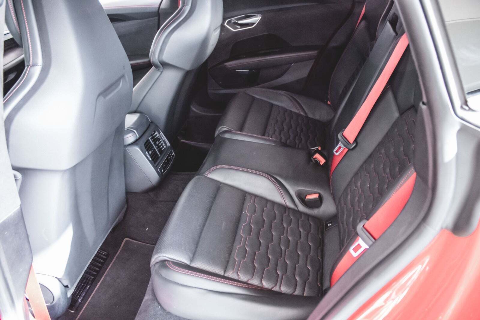 Rød Audi RS e-tron GT fra 2021