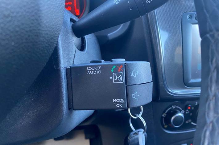 Hvid Dacia Logan fra 2019