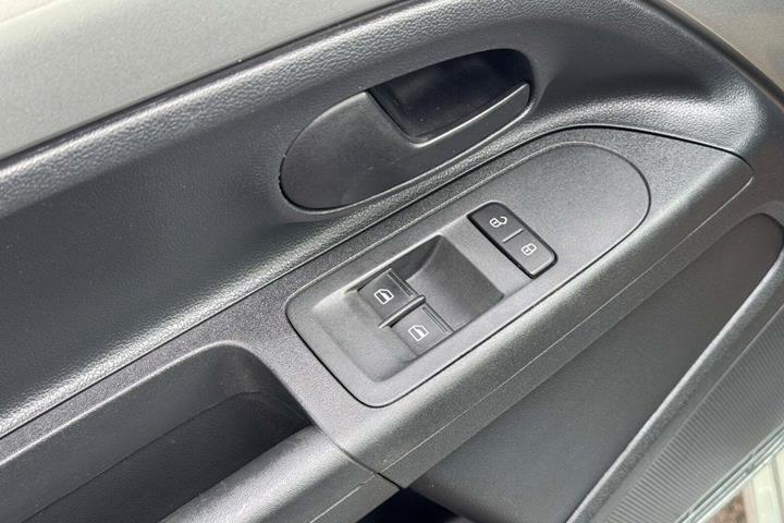 Grå Skoda Citigo fra 2017