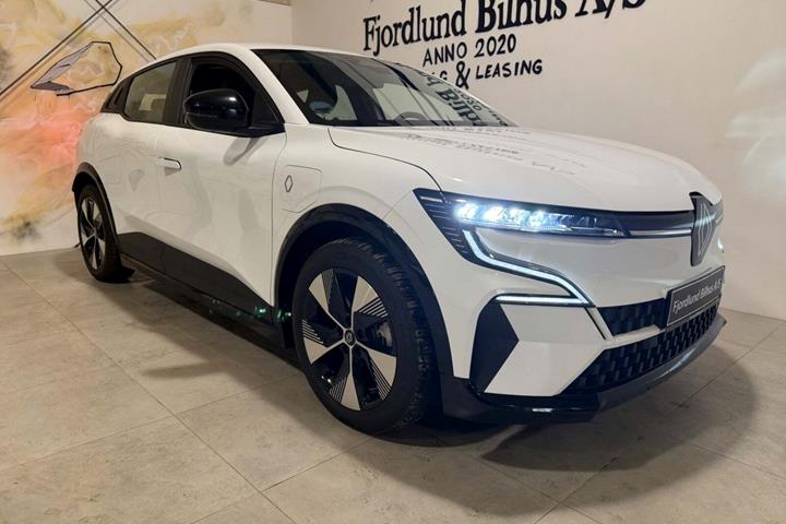 Hvid Renault Megane E-Tech fra 2023