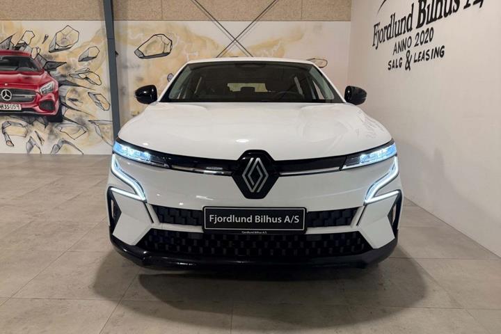 Hvid Renault Megane E-Tech fra 2023